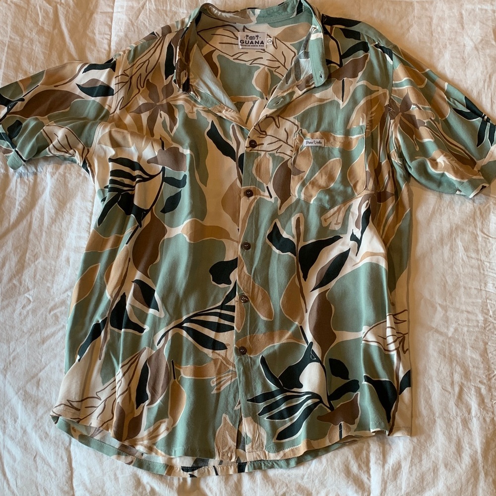 Men’s Tropical Leaf Button Down Shirt